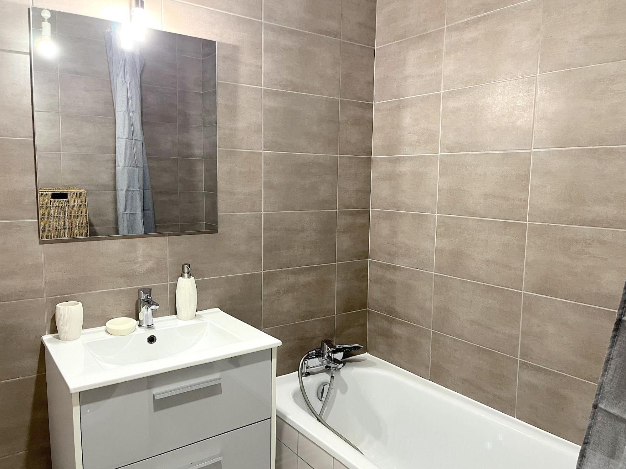 Apartamento Joli Studio Avec Jardin Annecy Exterior foto